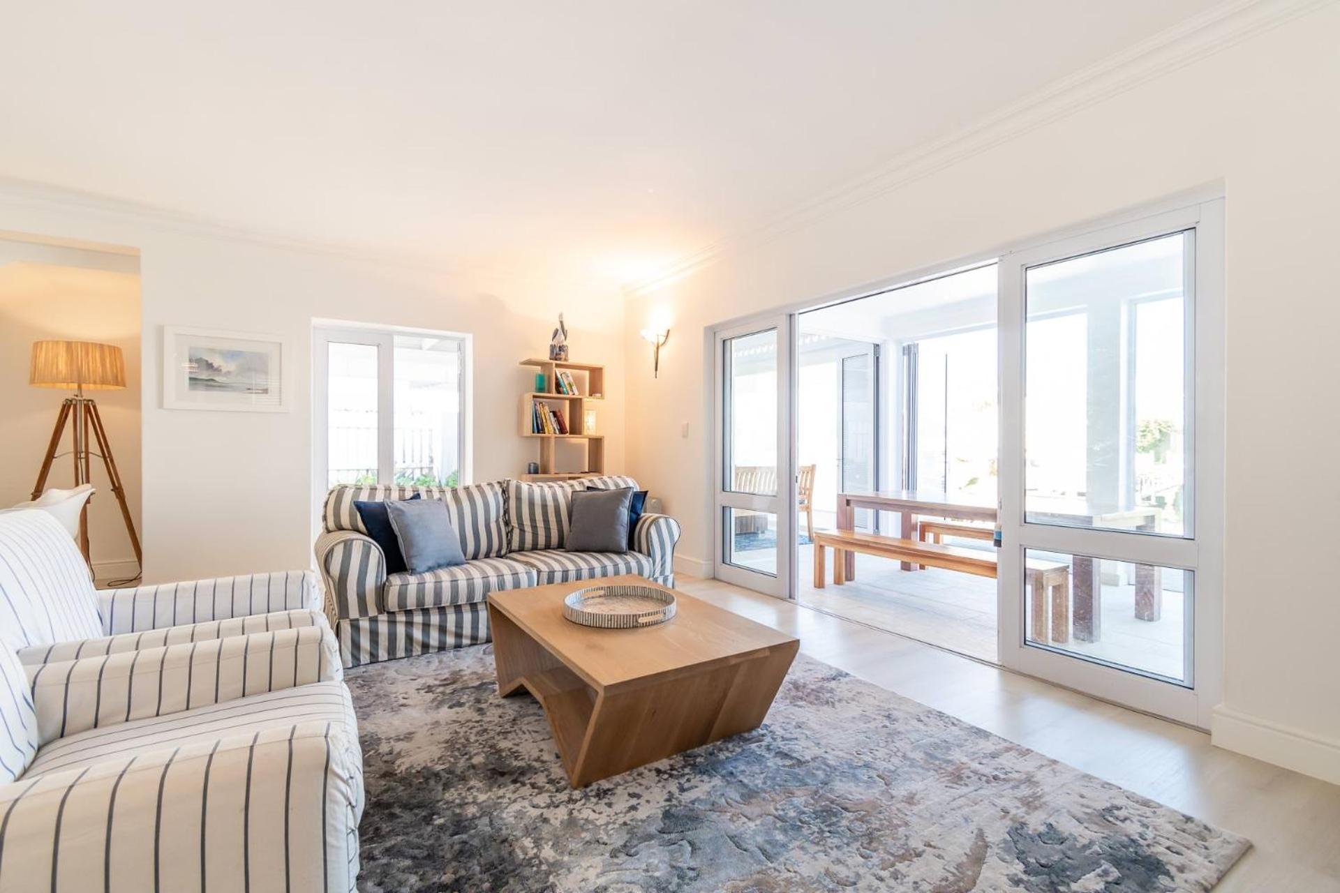 Easy Canal Living On Thesen Islands * Knysna