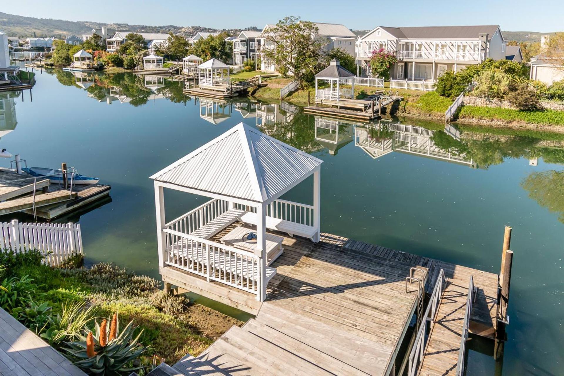 Easy Canal Living On Thesen Islands Holiday home